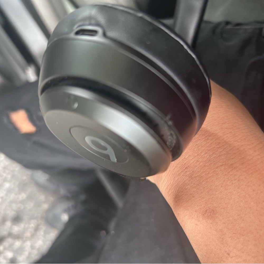 Beats by Dre Black Over-Ear Headphones